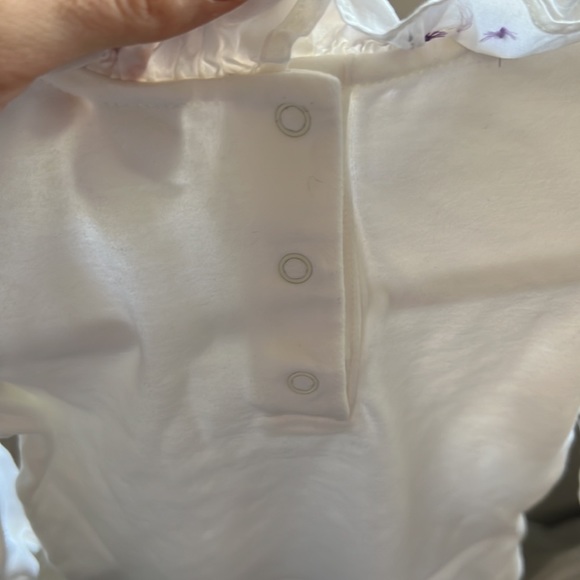 Janie and Jack bodysuit with collar long sleeve 12-18 months white purple used - Picture 9 of 9